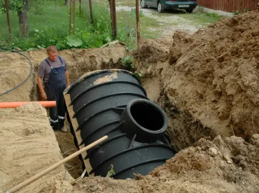 Монтаж пластикових септиків Монтаж пластикових септиків